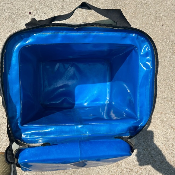 Coho cooler - Picture 3 of 4